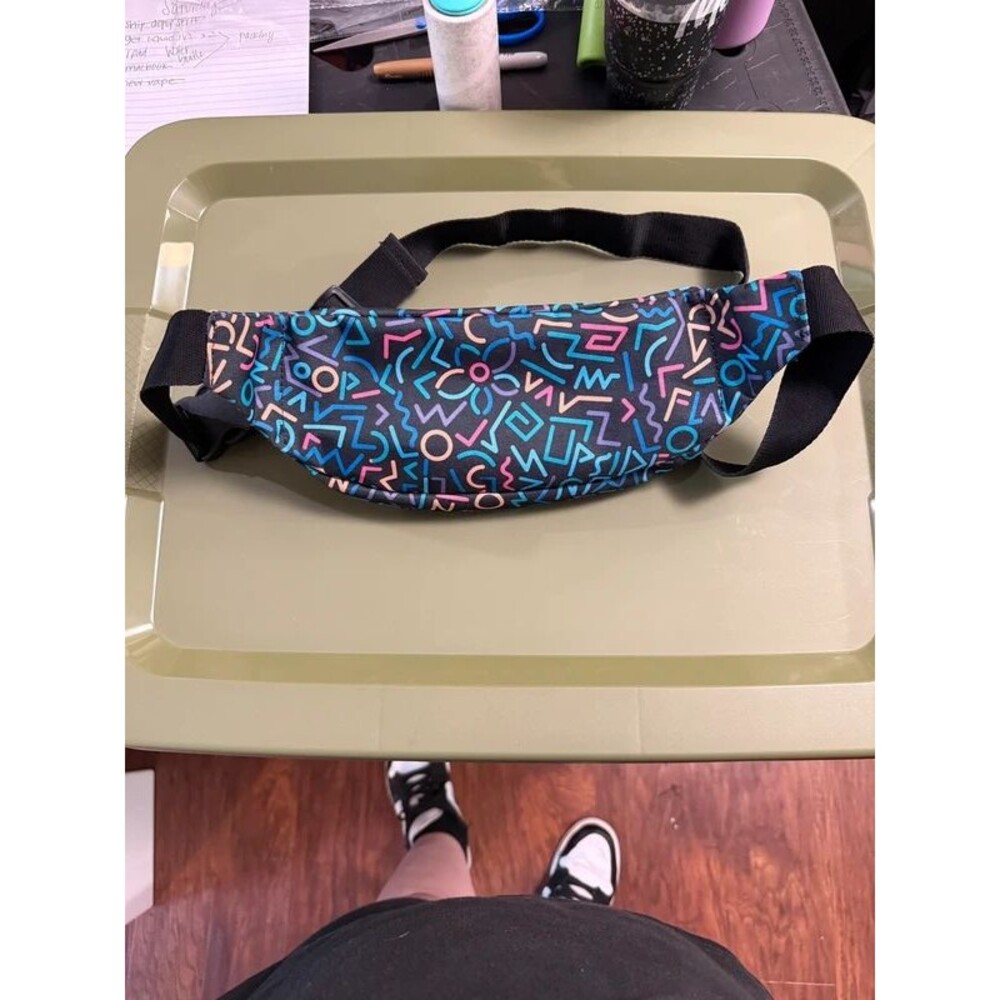 Stranger Things Fanny pack - Picture 3 of 3